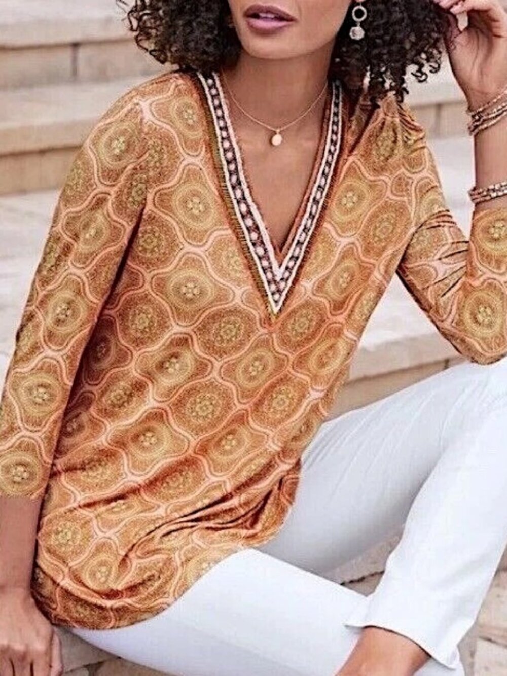Soft Surroundings Beaded V-Neck 3/4 Sleeve Medallion Print Tunic Top Size Medium